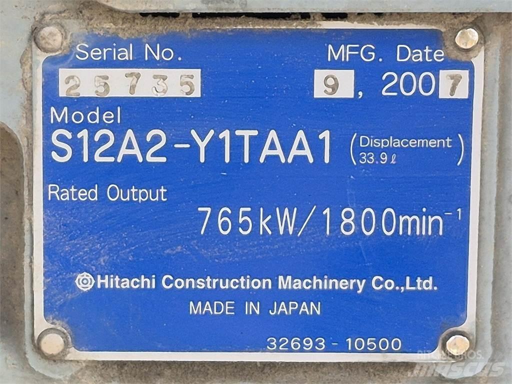 Hitachi S12A2-Y1TAA1 Motori