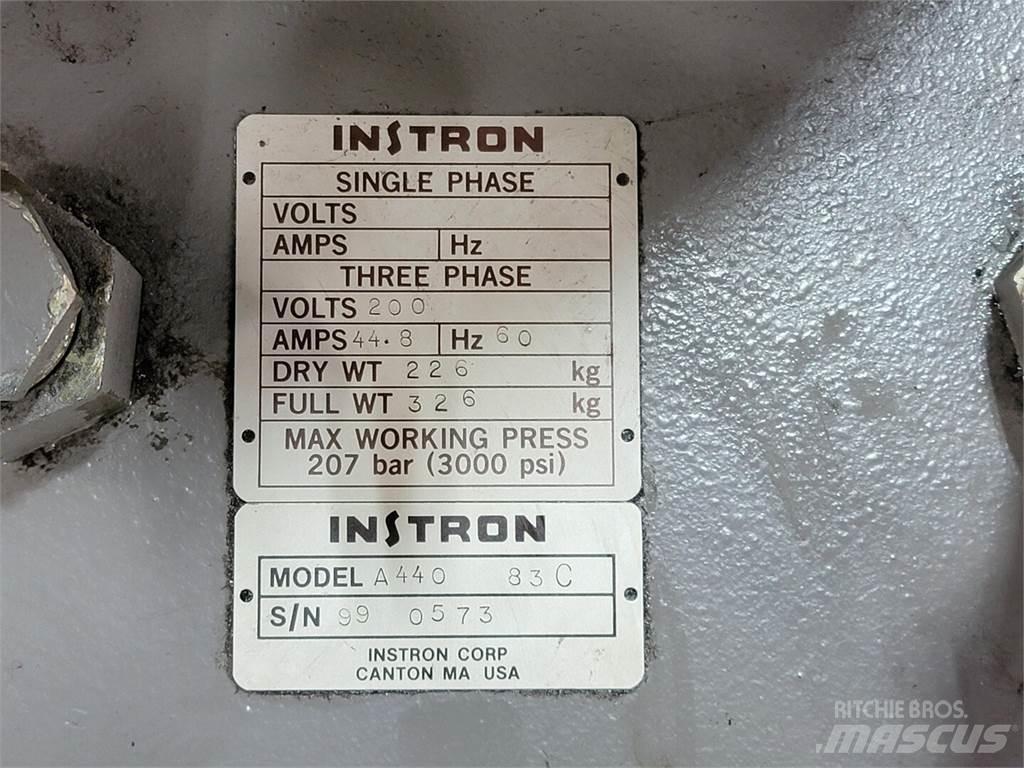  INSTRON A440 83C Pompa idraulica