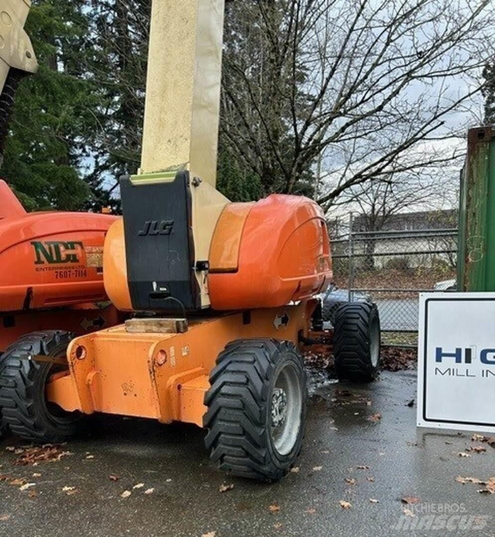 JLG 800AJ Piattaforme a braccio articolato