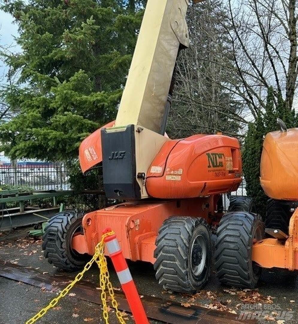 JLG 800AJ Piattaforme a braccio articolato