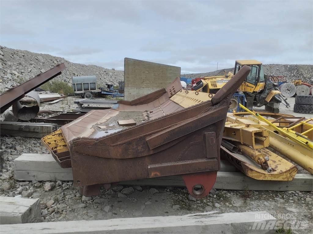 Komatsu D375 Dozer gommati