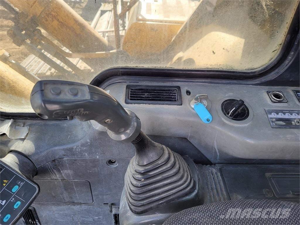 Komatsu PC600LC-6 Escavatori gommati