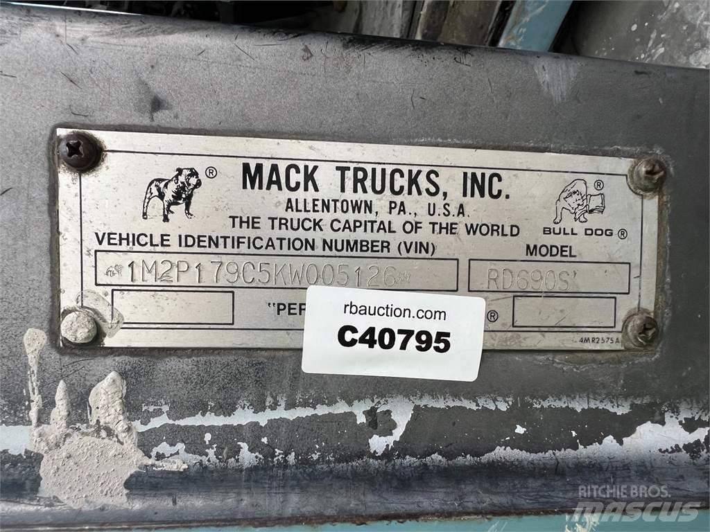 Mack RD690S Veicoli utilitari