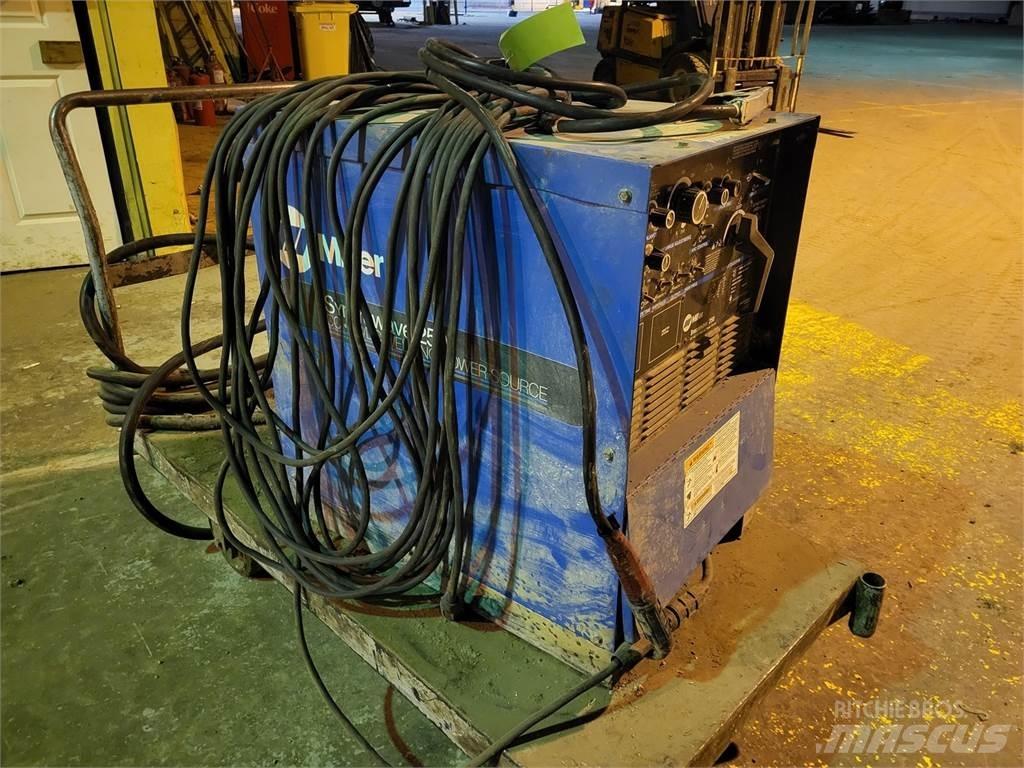 Miller Syncrowave 250 Attrezzature per saldature