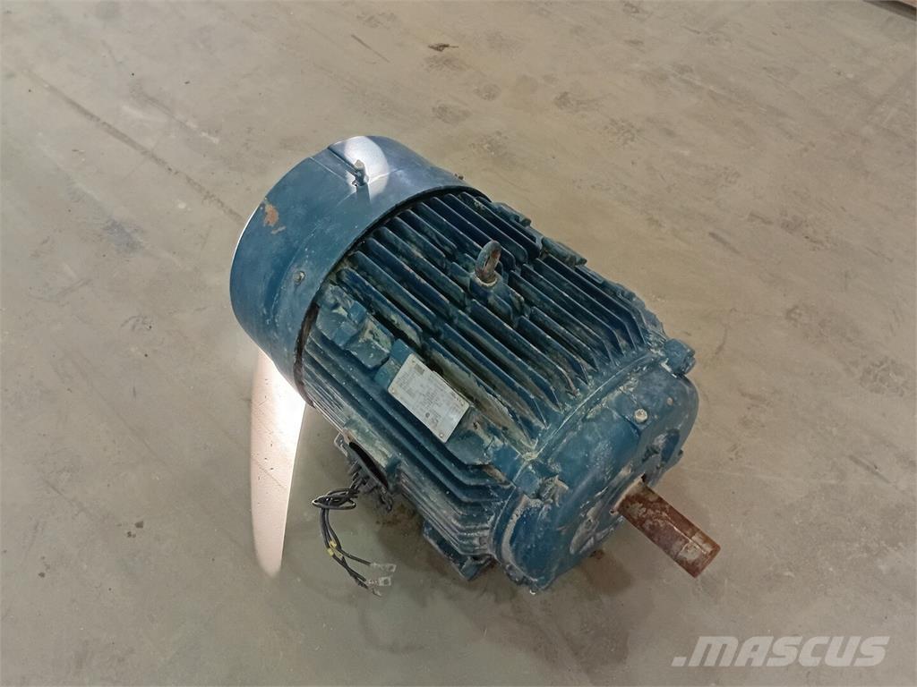 Siemens 1LA03244ES51 Motori industriali