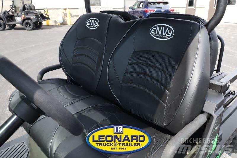 eNVy NV-4 Golf cart