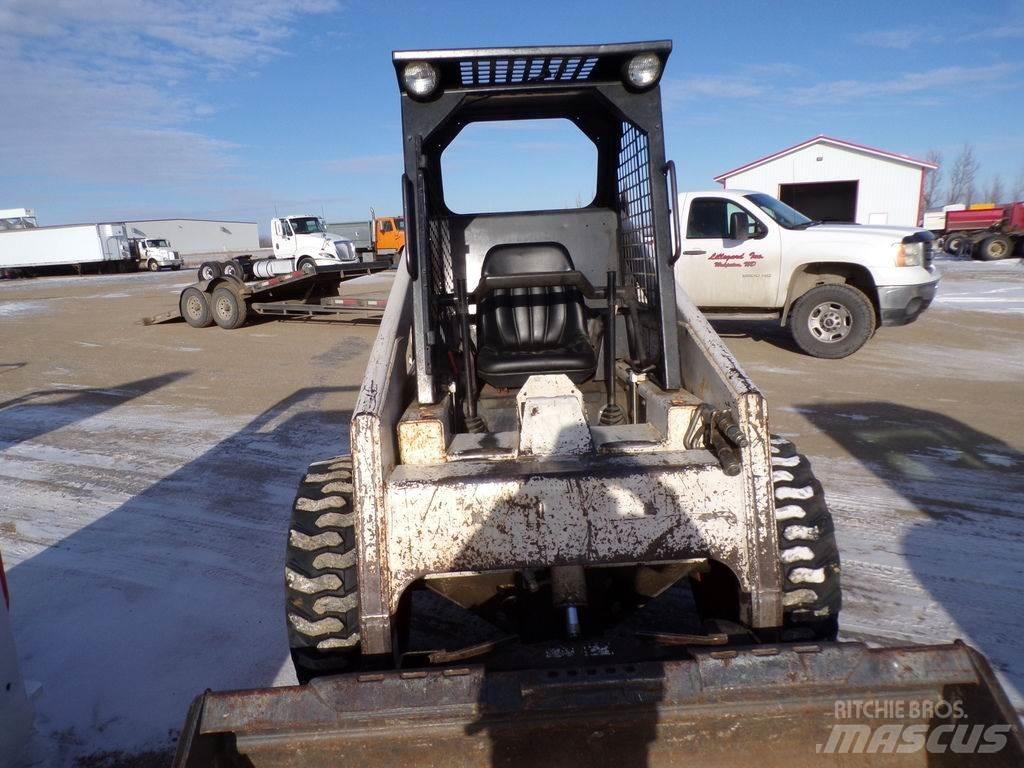 Bobcat 843B Mini Pale Gommate