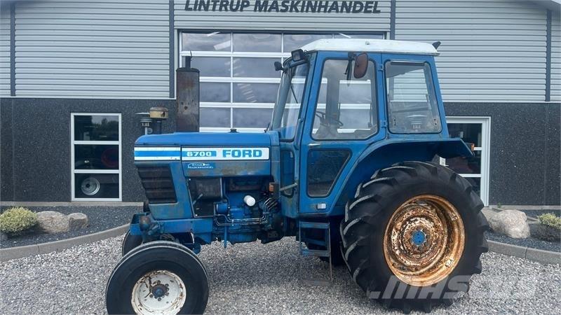 Ford 6700 Trattori