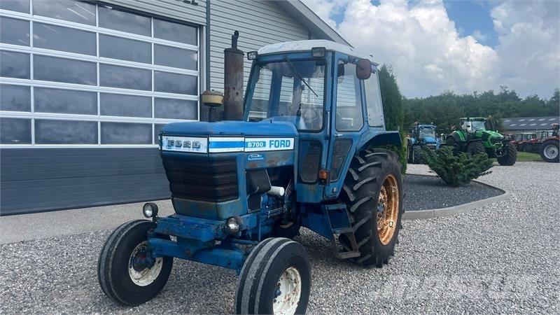 Ford 6700 Trattori