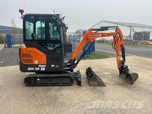 Develon DX19-7 Escavatori cingolati
