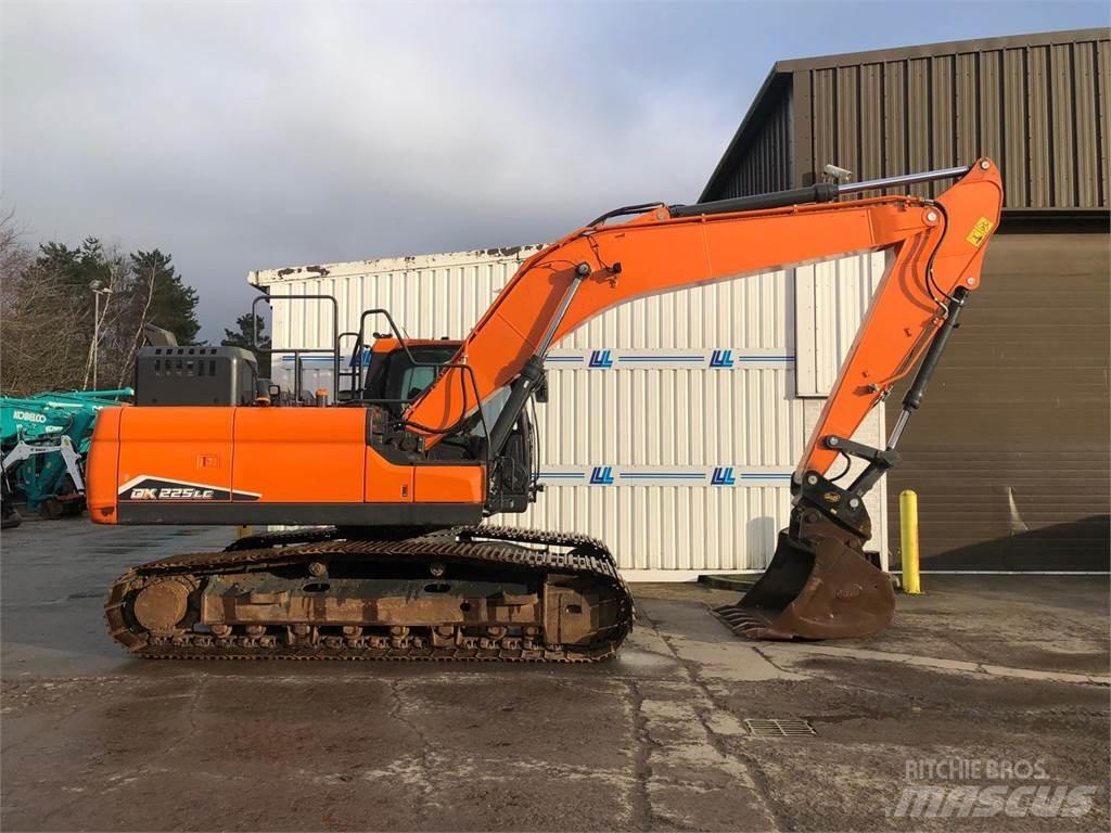 Develon Dx225lc-7 Escavatori cingolati