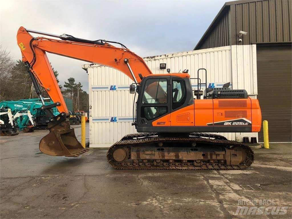 Develon Dx225lc-7 Escavatori cingolati