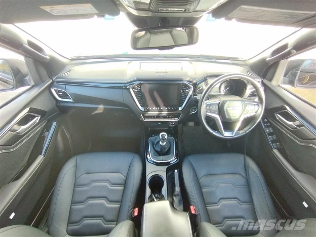 Isuzu V-Cross Pick up/Fiancata ribaltabile