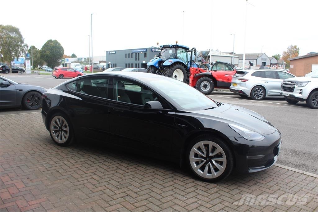 Tesla Model 3 Pick up/Fiancata ribaltabile