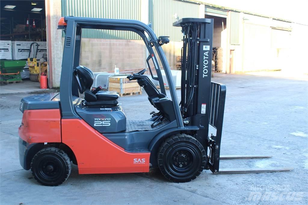 Toyota Tonero 2.5T Carrelli elevatori-Altro