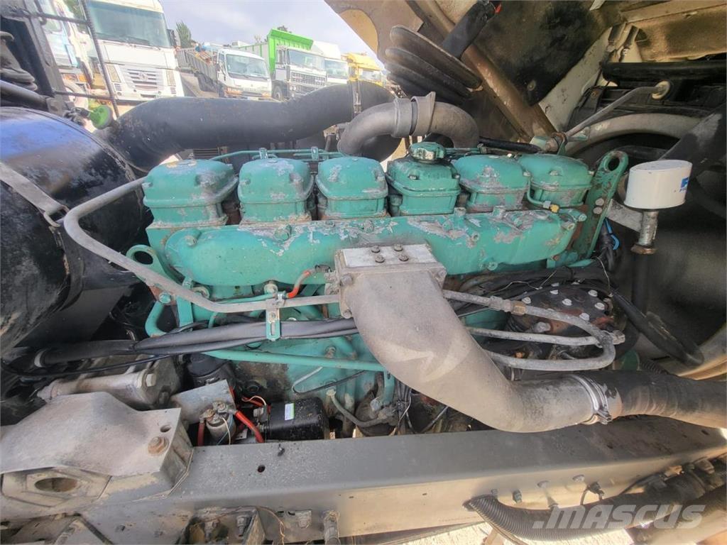 Volvo F10 Camion ribaltabili