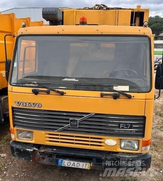 Volvo FL7 Camion dei rifiuti