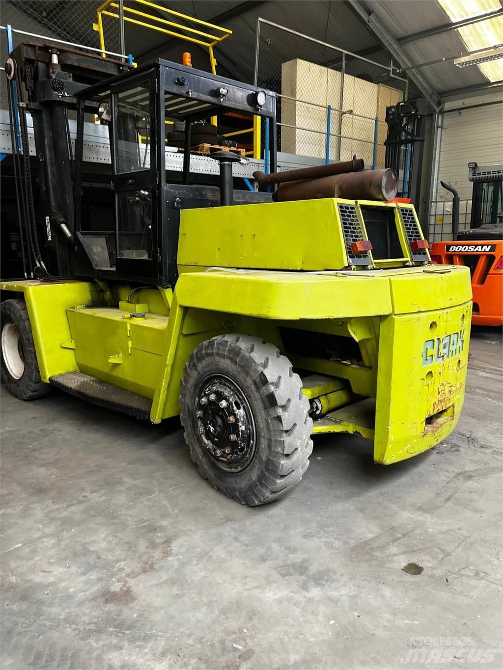 Clark DPL100 Carrelli elevatori diesel