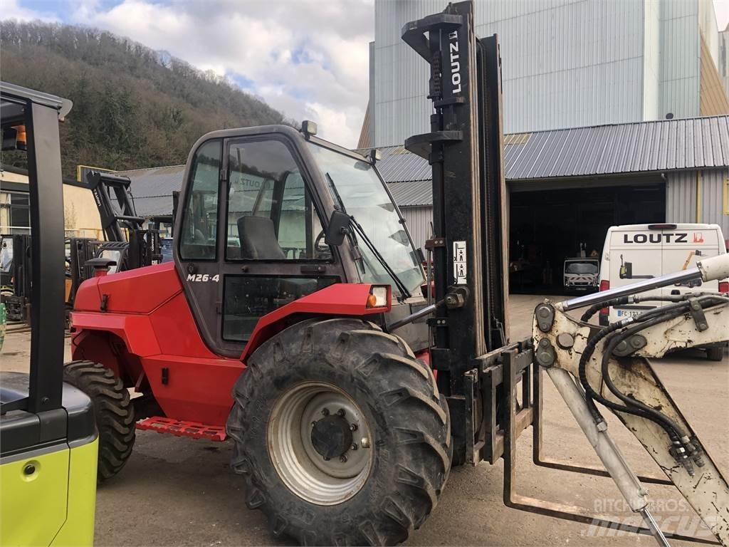 Manitou M26-4 Elevatore per esterni