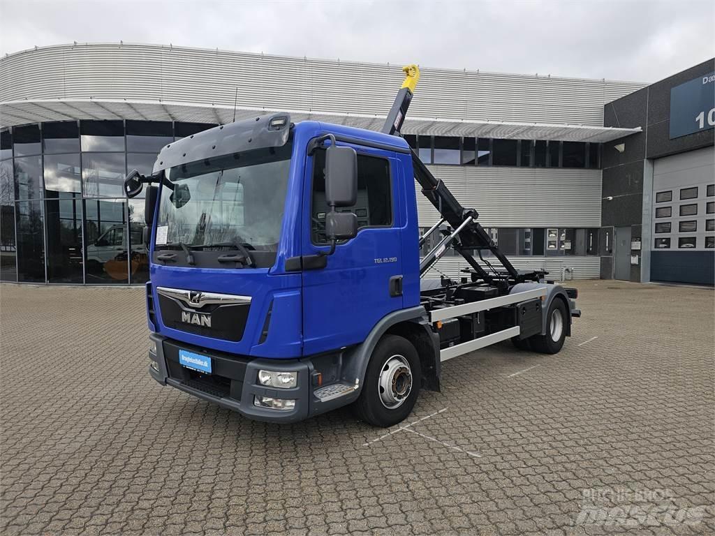 MAN TGL 12.190 BL Camion con gancio di sollevamento