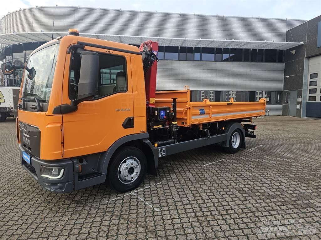MAN TGL 8.220 Autogru
