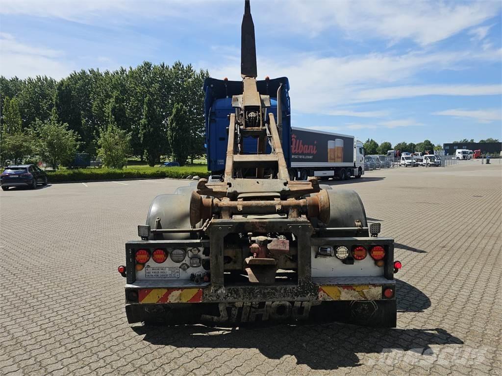 Scania R560 Camion con gancio di sollevamento