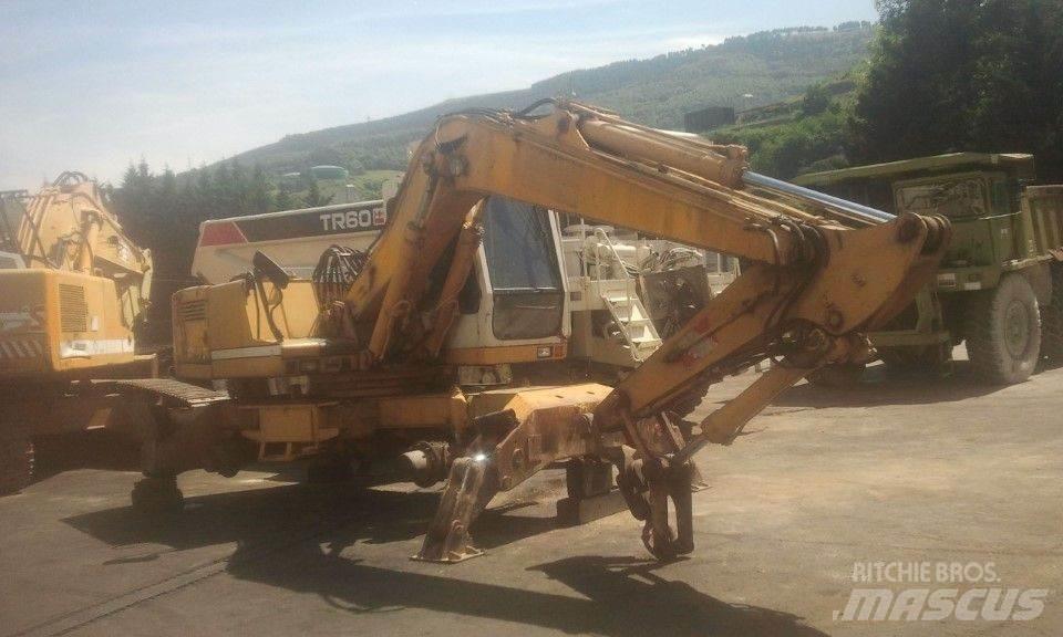 Liebherr A902 Escavatori gommati