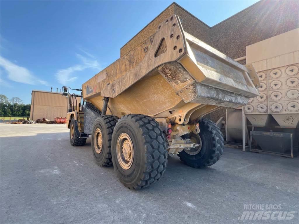 CAT 730 Dumpers articolati