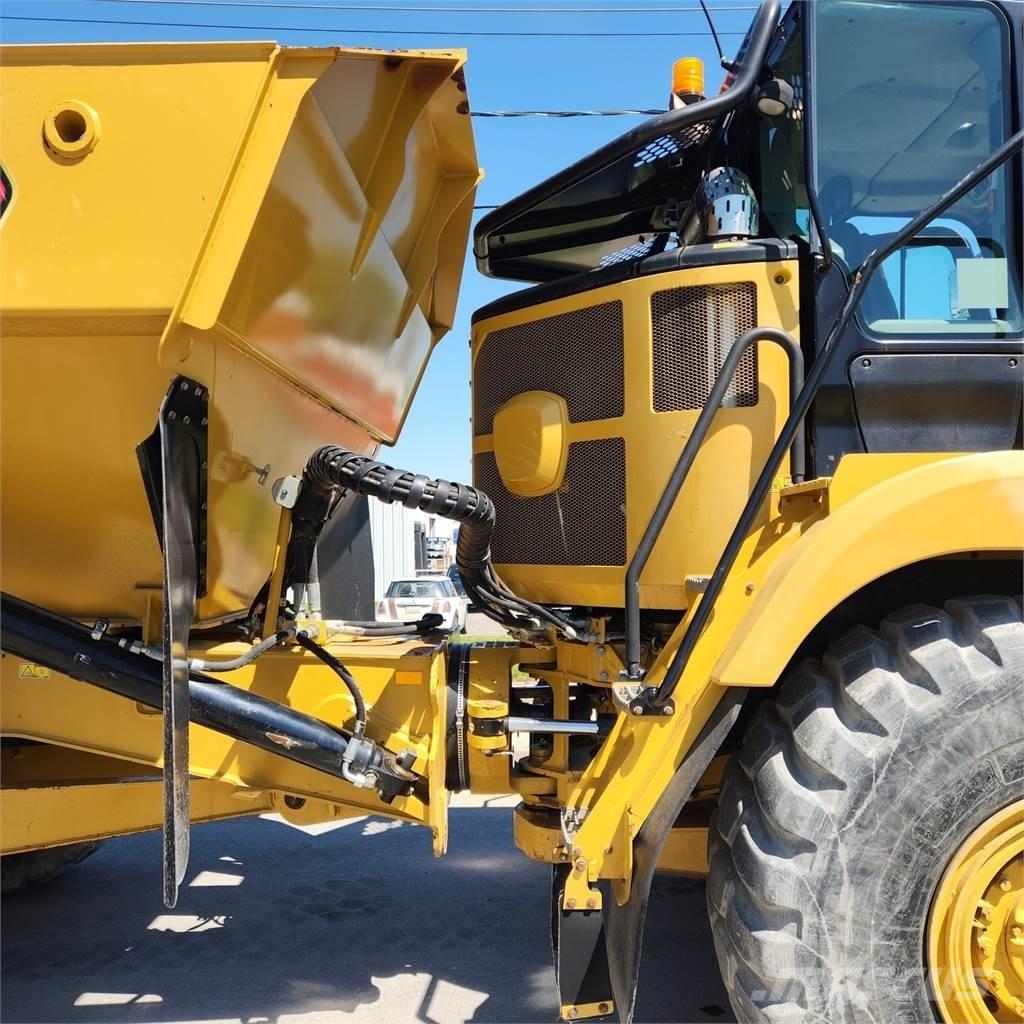 CAT 730C Dumpers articolati