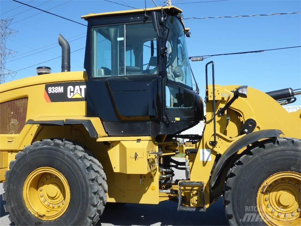 CAT 938M Pale gommate