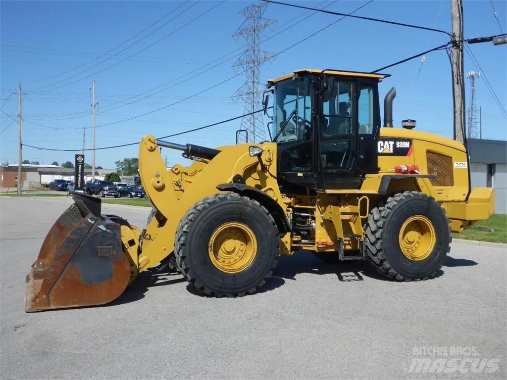 CAT 938M Pale gommate