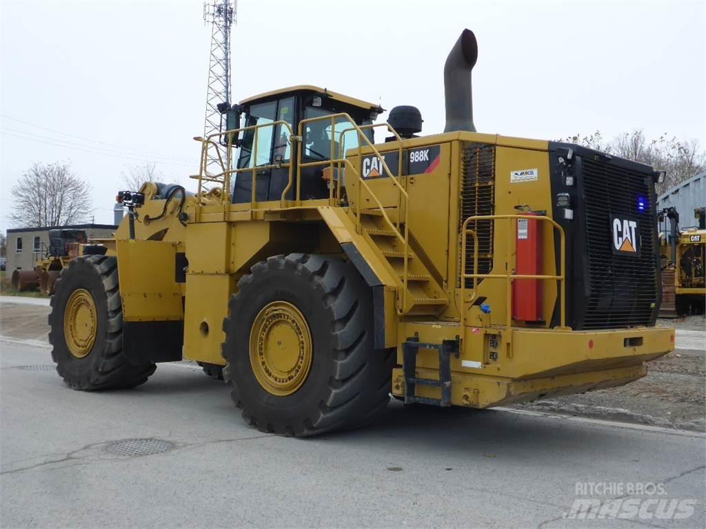 CAT 988K Pale gommate