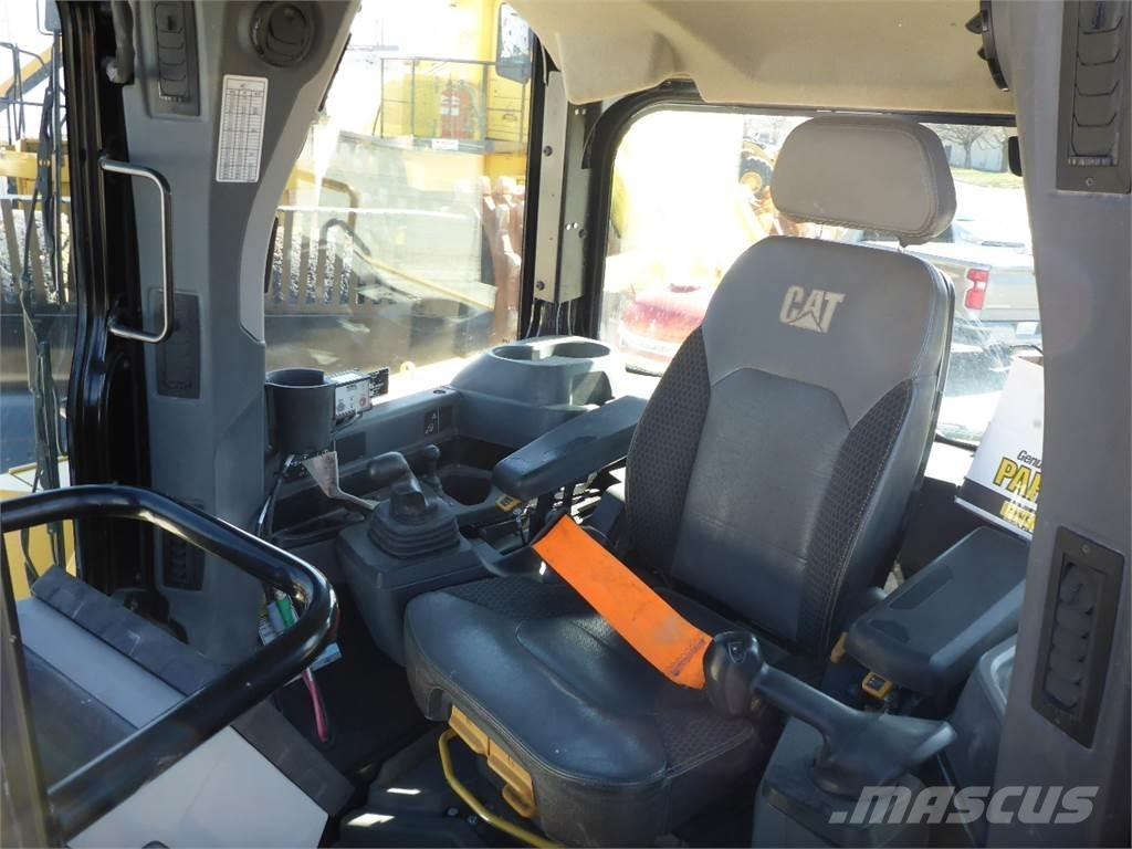 CAT D6 Dozer cingolati