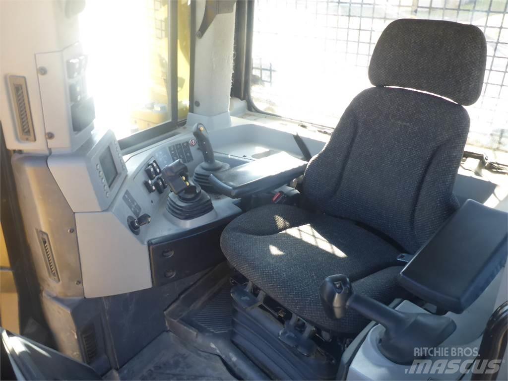 CAT D8T Dozer cingolati