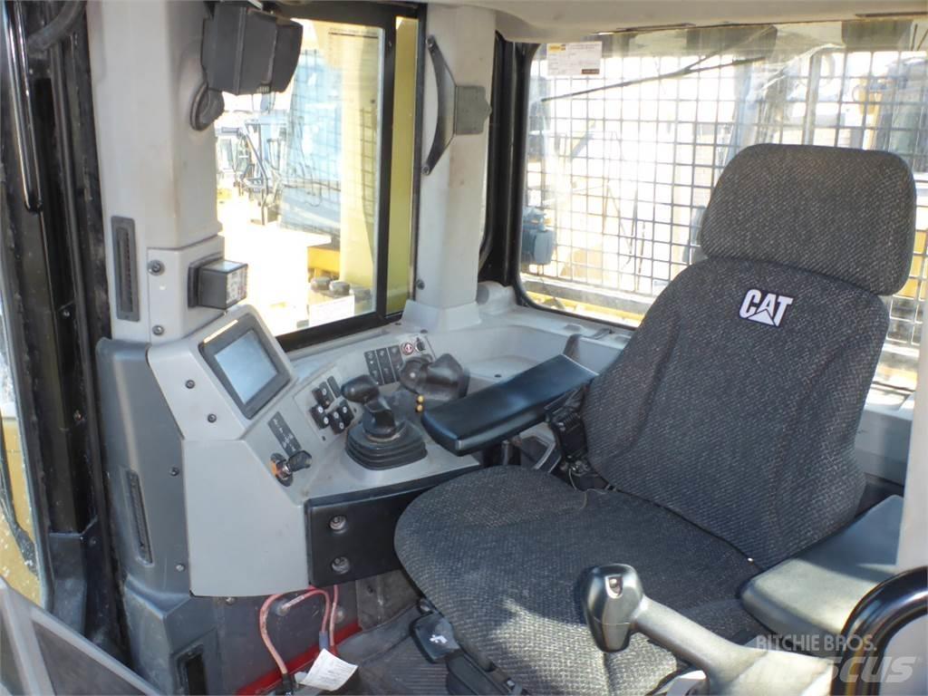 CAT D8T Dozer cingolati