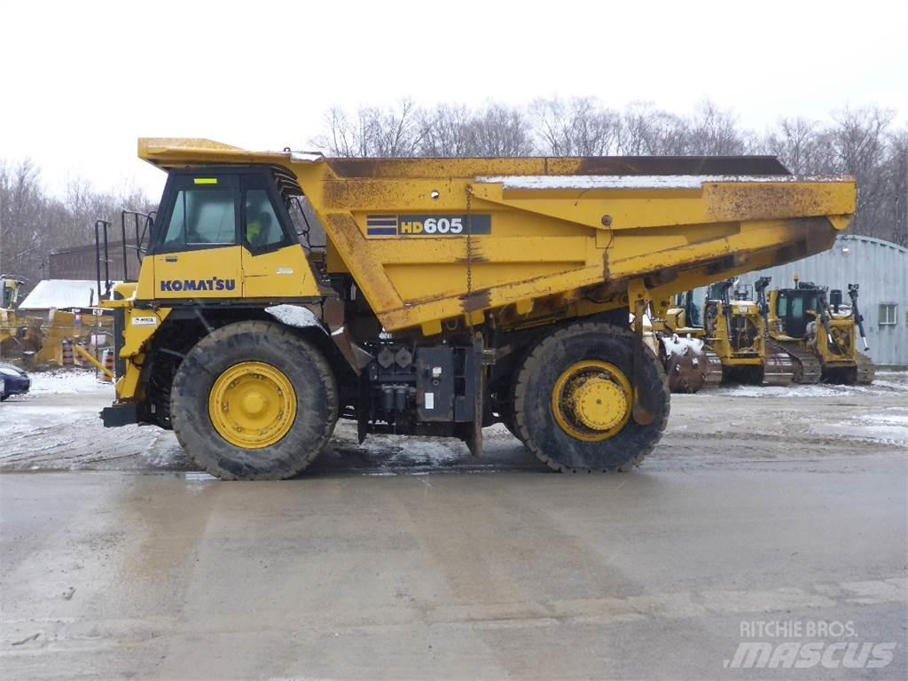 Komatsu HD605-7 Dumper a telaio rigido