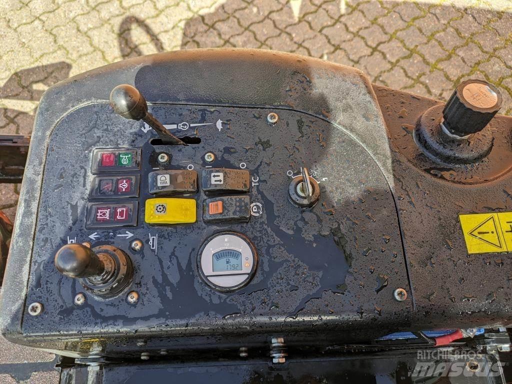 Jacobsen AR-3 Trattorini tagliaerba