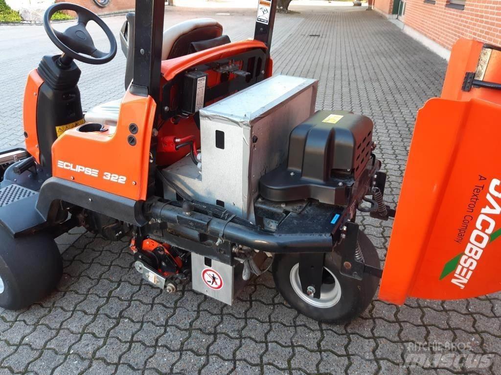 Jacobsen ECLIPS 322 Trattorini tagliaerba