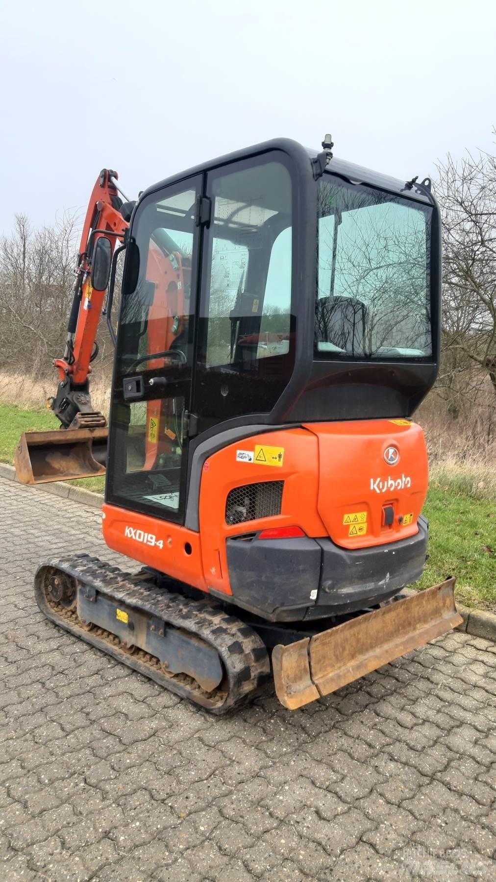 Kubota KX019-4 Miniescavatori