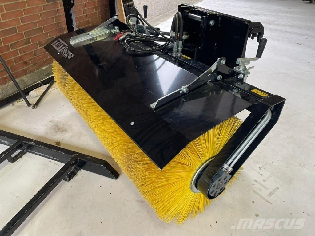 TMT SWEEPER 150 Spazzatrici