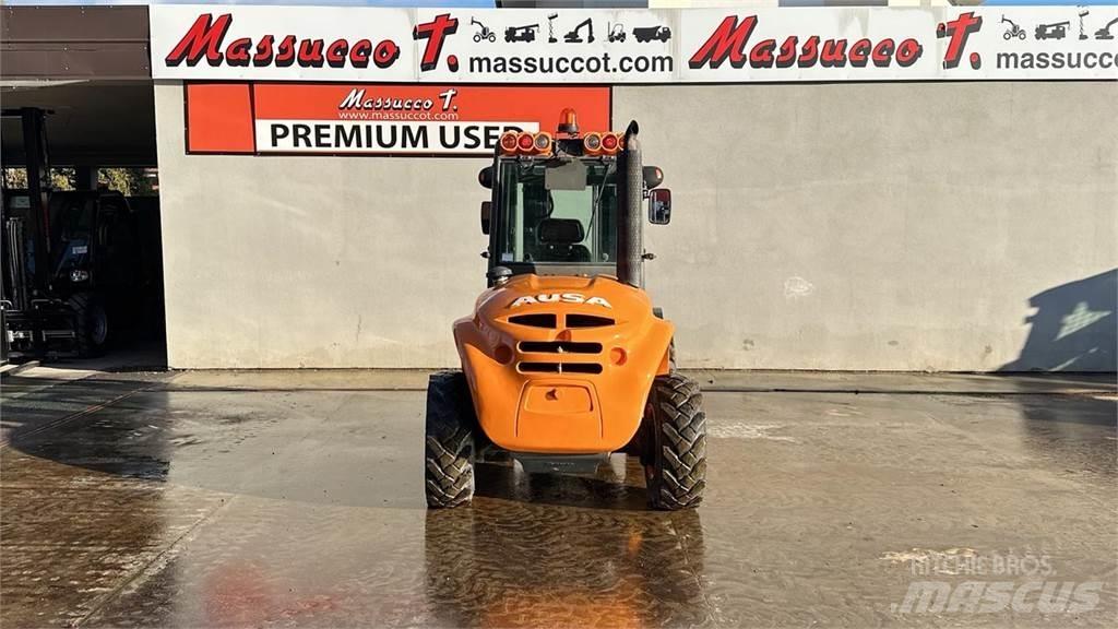 Ausa C250H 4X4 Elevatore per esterni