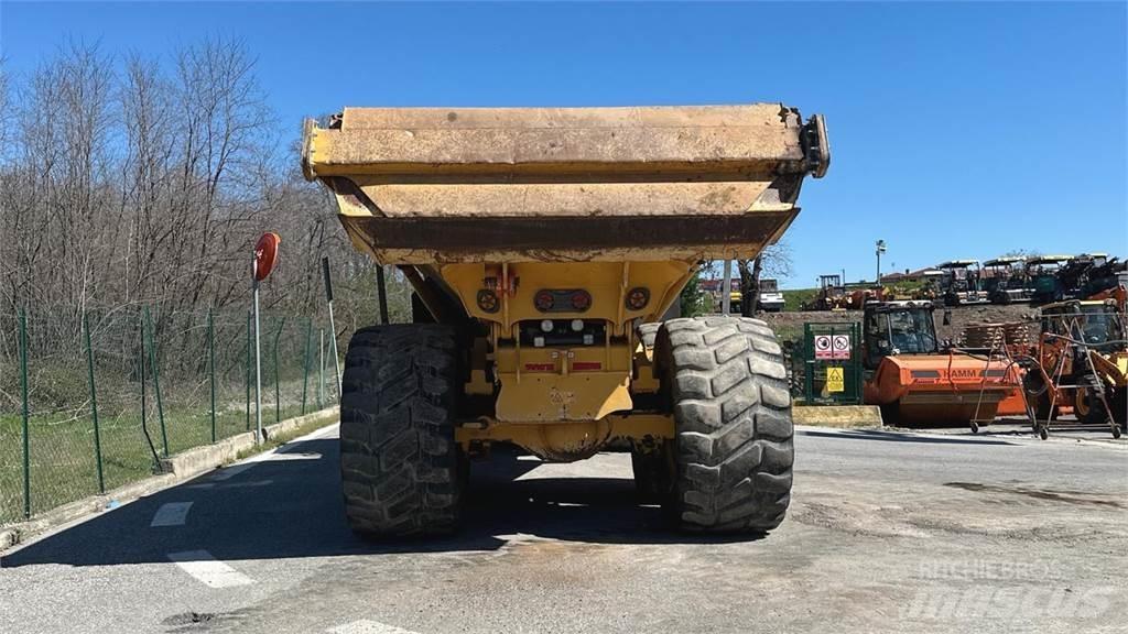 Bell B30E 6x6 Mini dumper