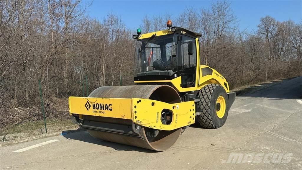 Bomag BW213 DH-5 Compattatori da suolo