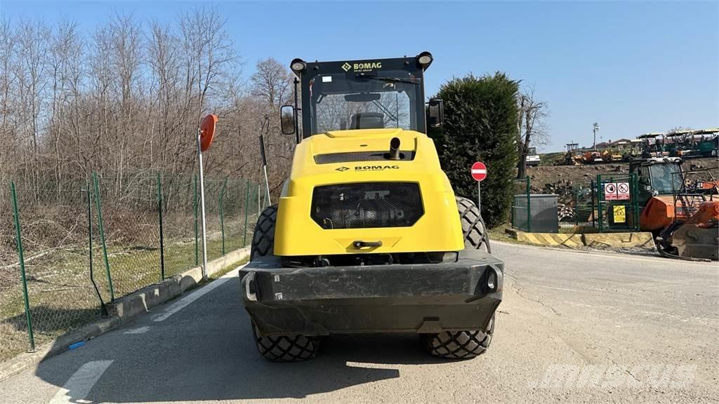 Bomag BW213 DH-5 Compattatori da suolo