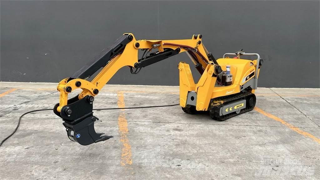 Brokk 90 Miniescavatori