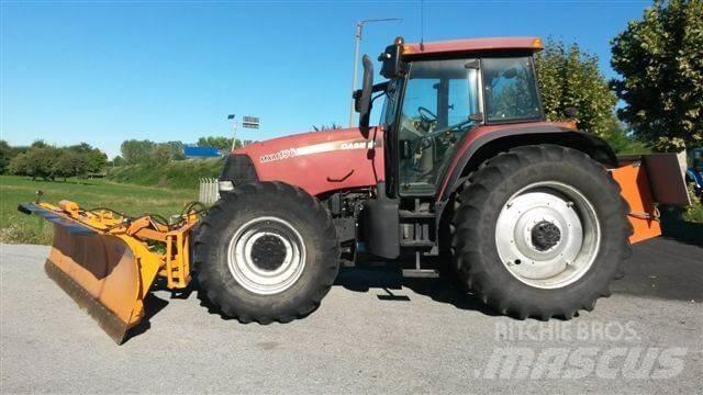 Case IH MXM190 Lame spazzaneve e aratri