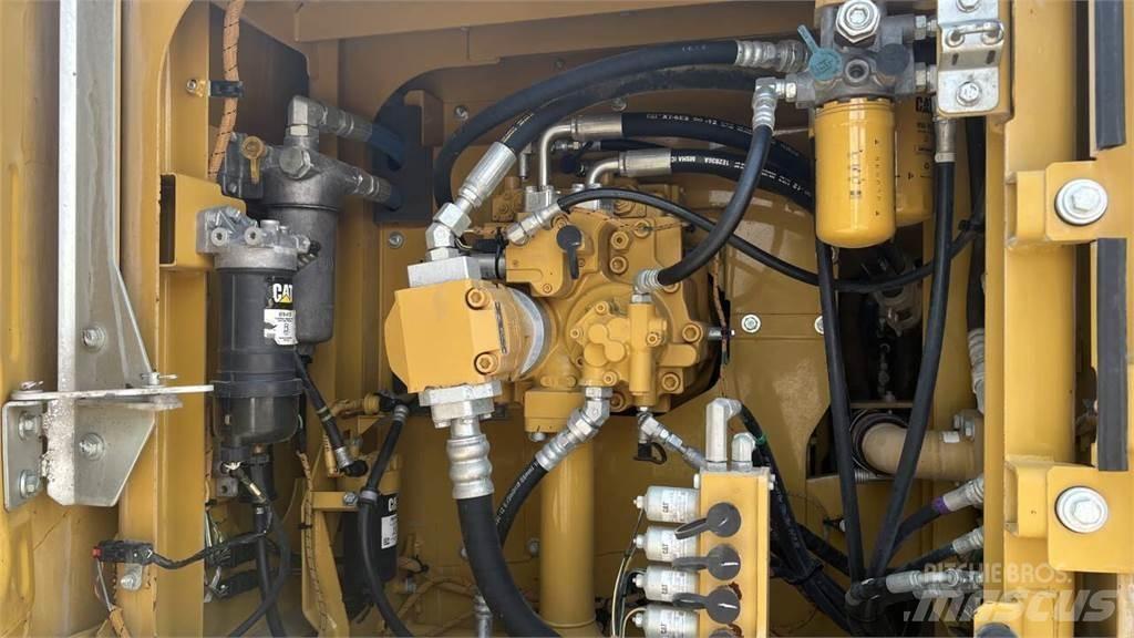 CAT 323 FLN Escavatori cingolati