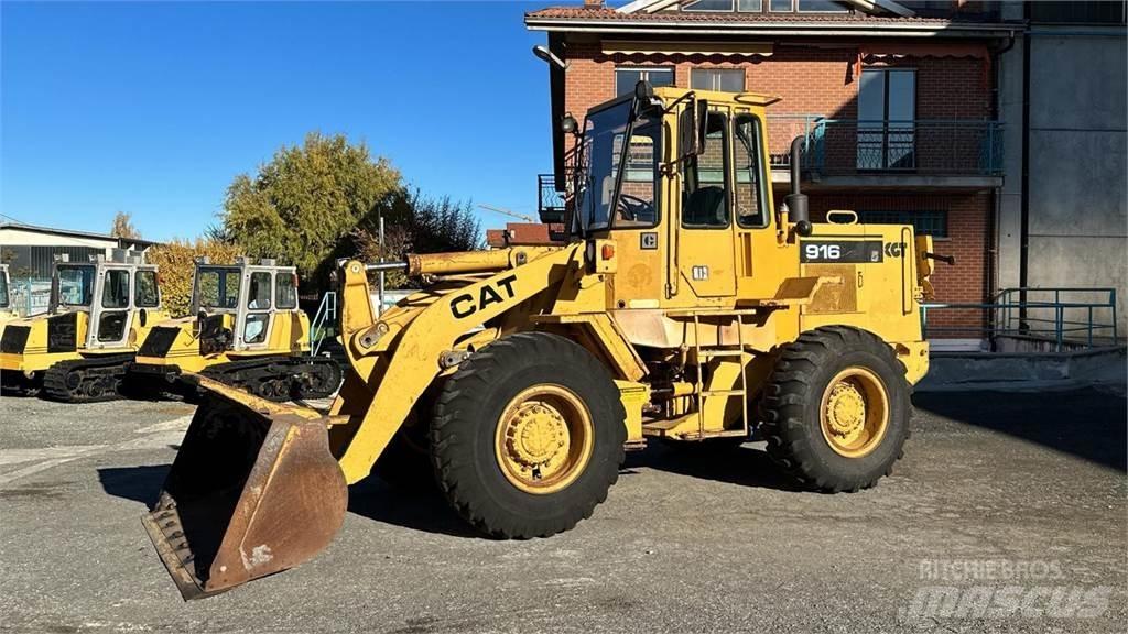CAT 916 Pale gommate