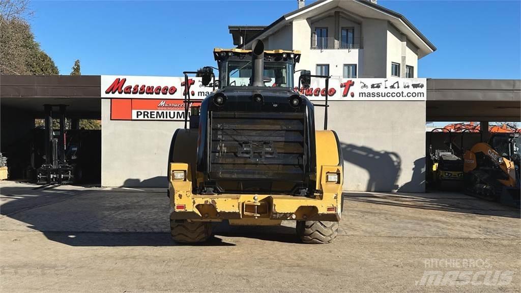 CAT 950M Pale gommate