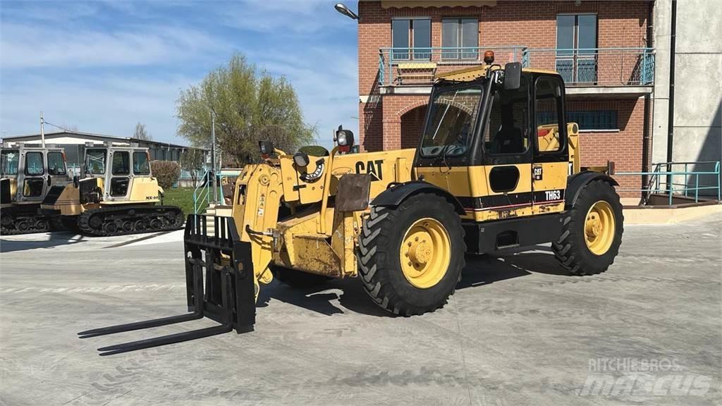 CAT TH63 Sollevatori telescopici